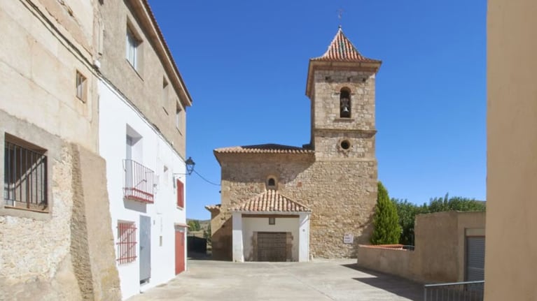 El pueblo de España busca nuevos habitantes para volver a poblarse.