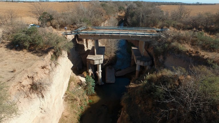 El puente conectaba la zona de General Cabrera con Alcira Gigena.