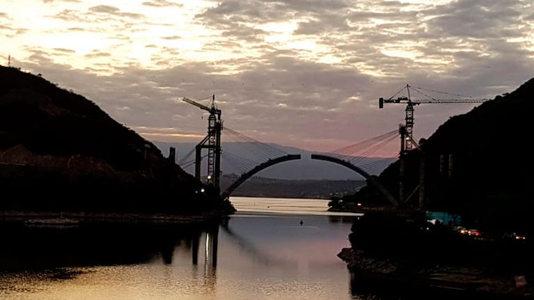 El puente sobre el lago San Roque, parte de la autovía. Foto: Gobierno de la Provincia.