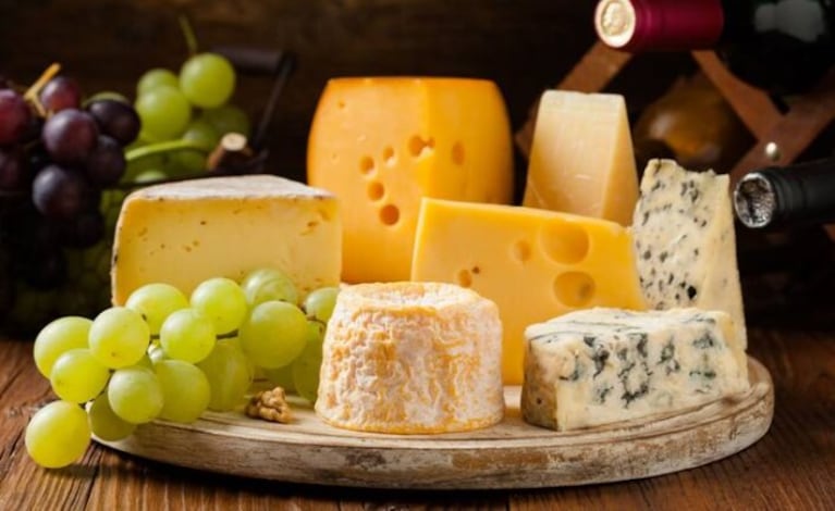 El queso, es un gran aliado contra la osteoporosis.