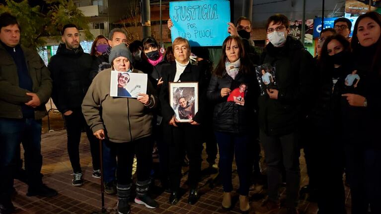 El reclamo de justicia por Antonio Luis Pujol. Foto: Néstor Ghino/El Doce.