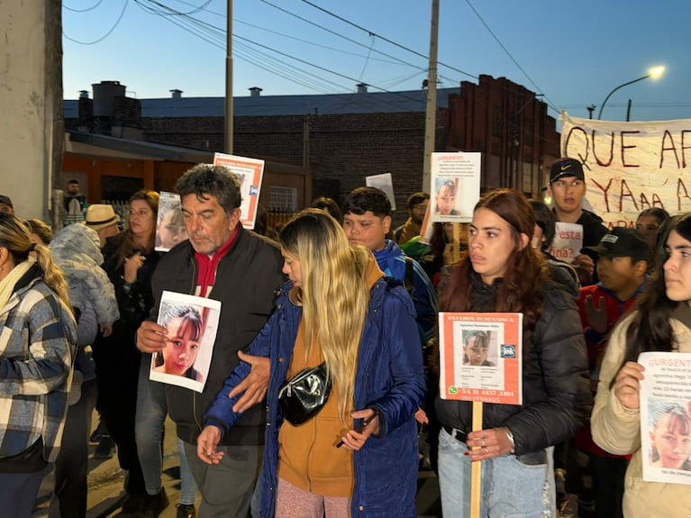 El reclamo de los abuelos en la marcha por Agostina.