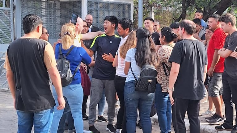 El reencuentro de Maximiliano Tejerina con su familia.