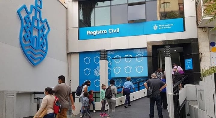 El Registro Civil y CPC extienden sus horarios para retirar el DNI.