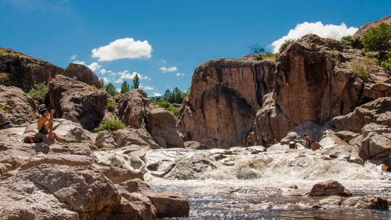 El Río Mina Clavero es una de las nuevas 7 maravillas naturales de Argentina