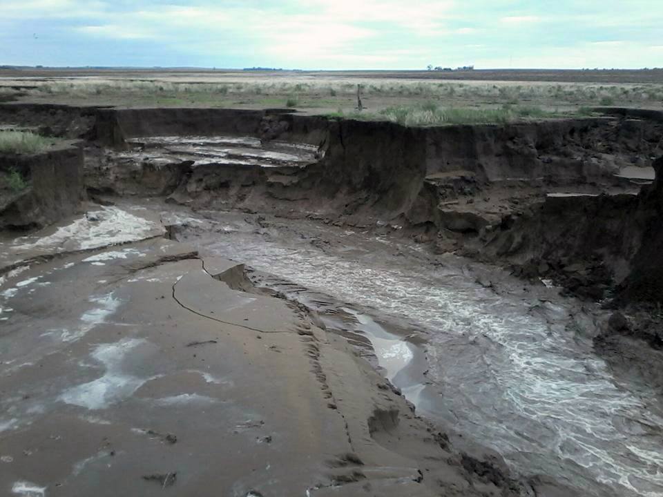 El río nuevo que apareció en la zona de Chaján. Fotos: Hernan Lepori.