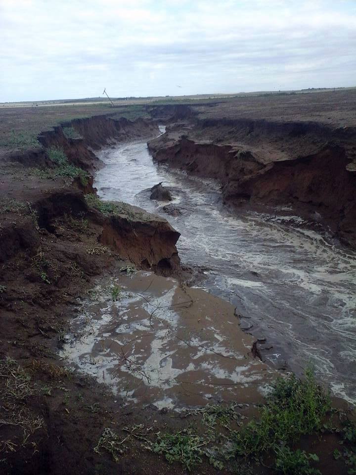 El río nuevo que apareció en la zona de Chaján. Fotos: Hernan Lepori.