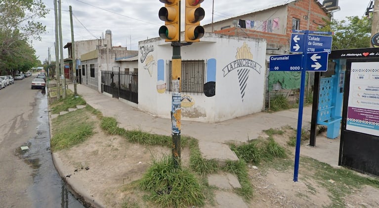 El robo ocurrió en la esquina de Curumalal y Cañada De Gómez.