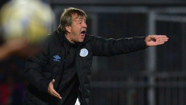 El Ruso Zielinski pasa la escoba en Belgrano de cara a 2026.