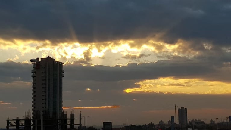 El sábado está marcado por las chances de lluvia.
