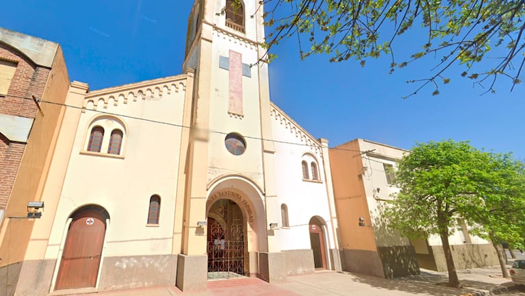 El sacerdote se fue de la parroquia y la casa religiosa en Villa María.