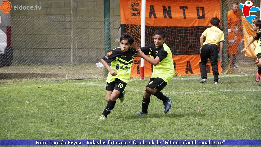 El Santo Tomás venció 2 a 1 al San Pablo Apóstol. 