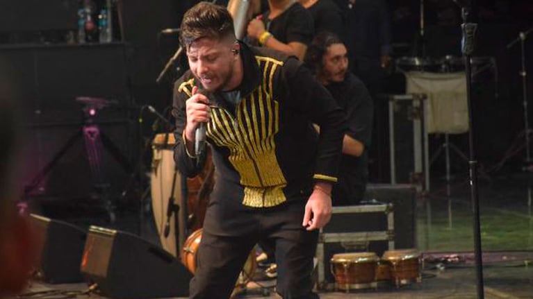El show incluyó un espectáculo circense.
