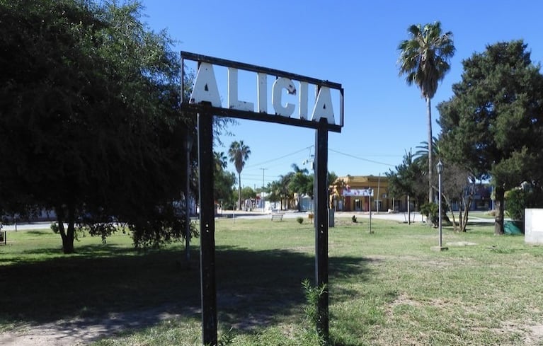 El siniestro vial se produjo en el kilómetro 143 de la Ruta Provincial 13, a la altura de Alicia.