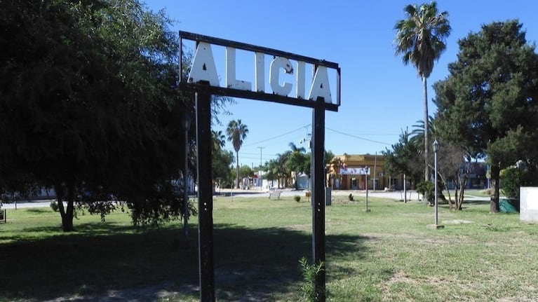 El siniestro vial se produjo en el kilómetro 143 de la Ruta Provincial 13, a la altura de Alicia.