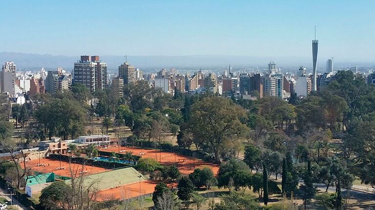 El sol seguirá pegando toda la semana.