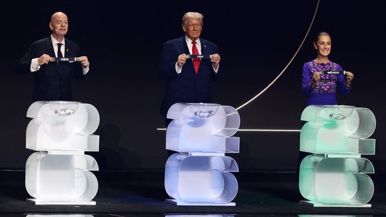 El sorteo del Mundial 2026 tiene en vilo a los fanáticos del mundo. REUTERS/Evelyn Hockstein