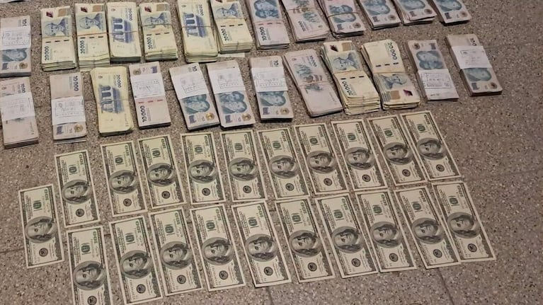 El sospechoso de 18 años sustrajo una fortuna en efectivo en la localidad de Esquina.