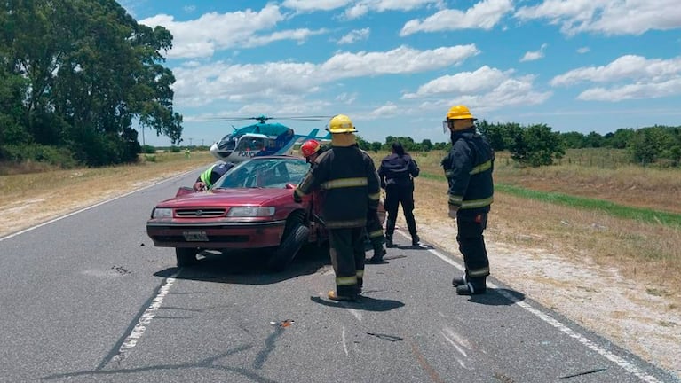 El Subaru volcó en la ruta 11 a la altura de Castelli.