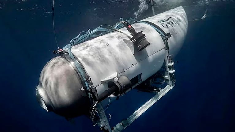 El submarino se extravió el pasado domingo.