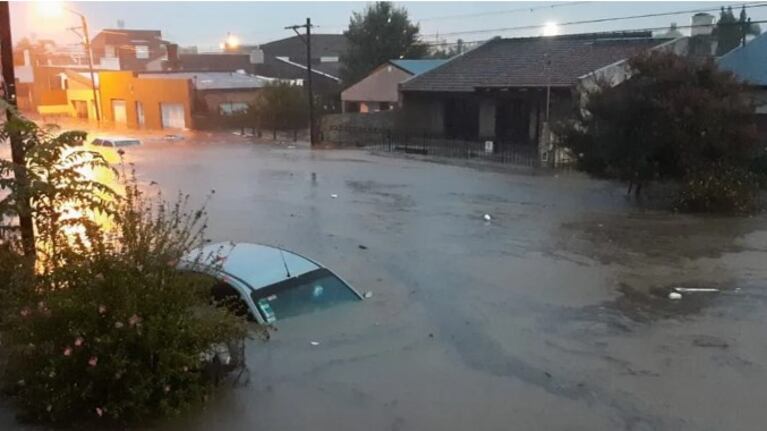 El temporal que azota a Bahía Blanca.
