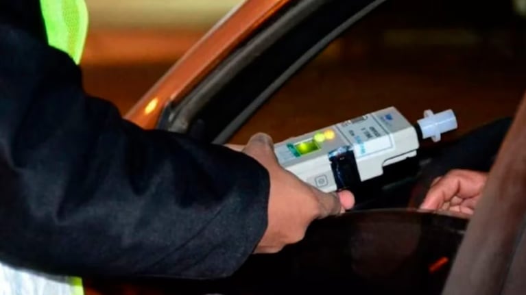 El test de alcoholemia dio positivo y la mujer estalló de furia.