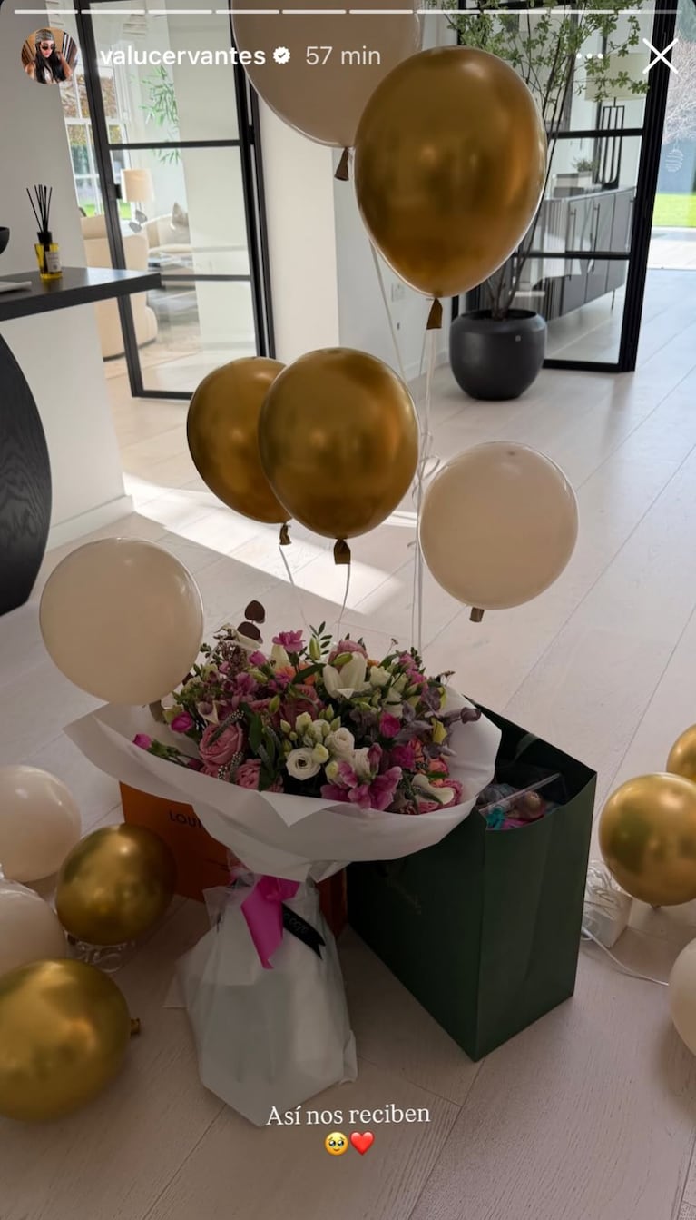 El tierno gesto de Enzo Fernández para recibir a su familia.