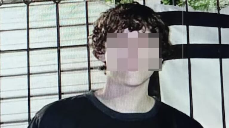 El tirador permanece detenido mientras avanza la investigación.