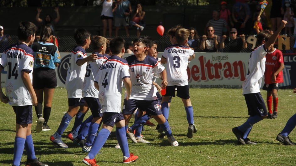 El torneo más lindo sigue su marcha a puro disfrute. Foto: Damián Reyna.