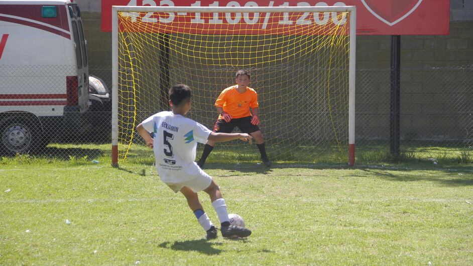 El torneo más lindo sigue su marcha a puro disfrute. Foto: Damián Reyna.