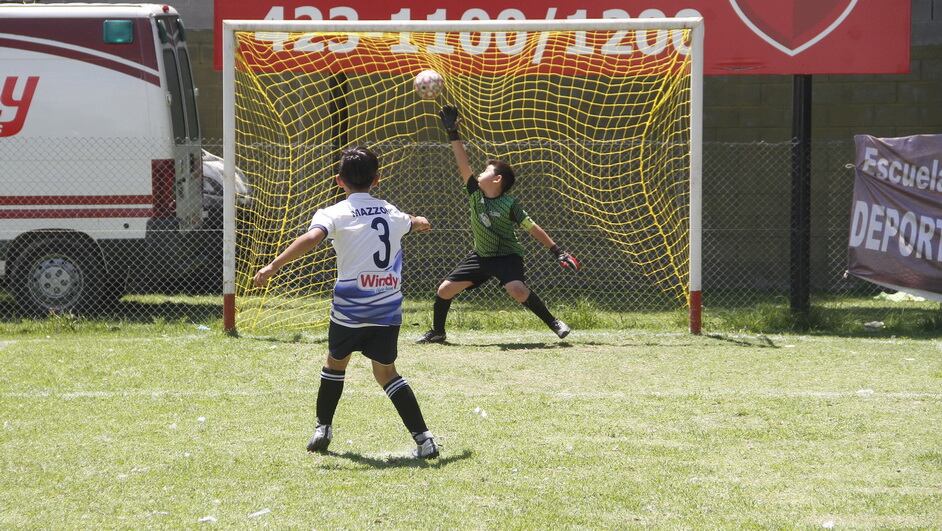 El torneo más lindo sigue su marcha a puro disfrute. Foto: Damián Reyna.