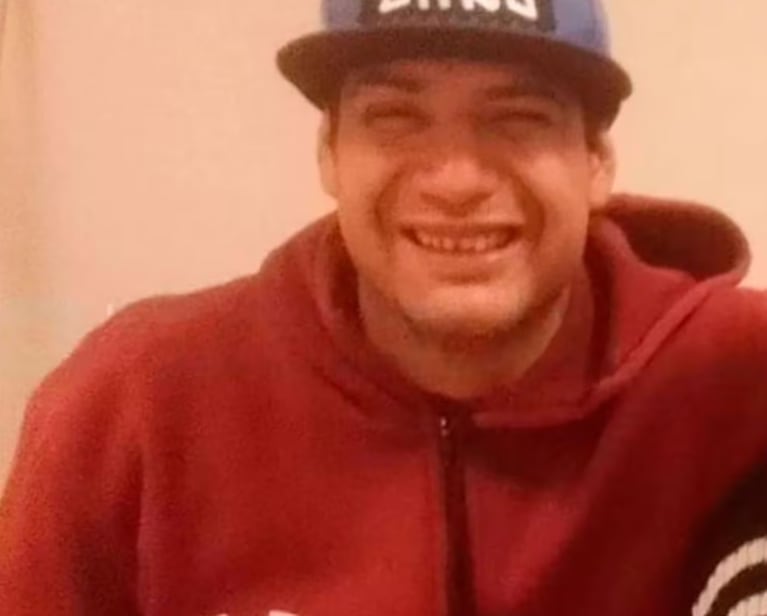 El trabajador murió en el acto por el terrible golpe.