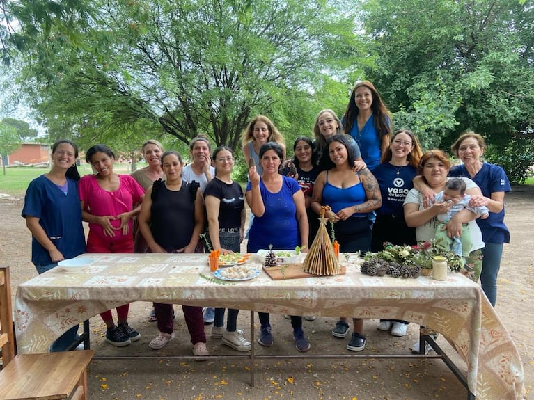 El trabajo de ambas organizaciones se sostiene a lo largo del año gracias al aporte de colaboradores y voluntarios que donan su tiempo y energía.