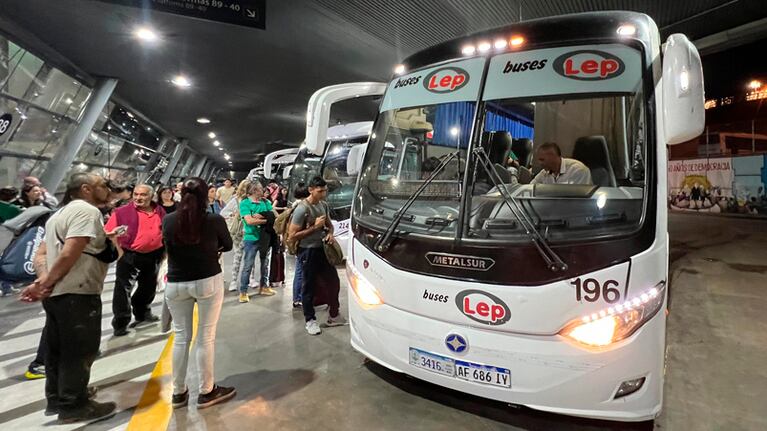 El transporte interurbano aumenta este sábado en Córdoba. Foto: Mateo Lago / El Doce.