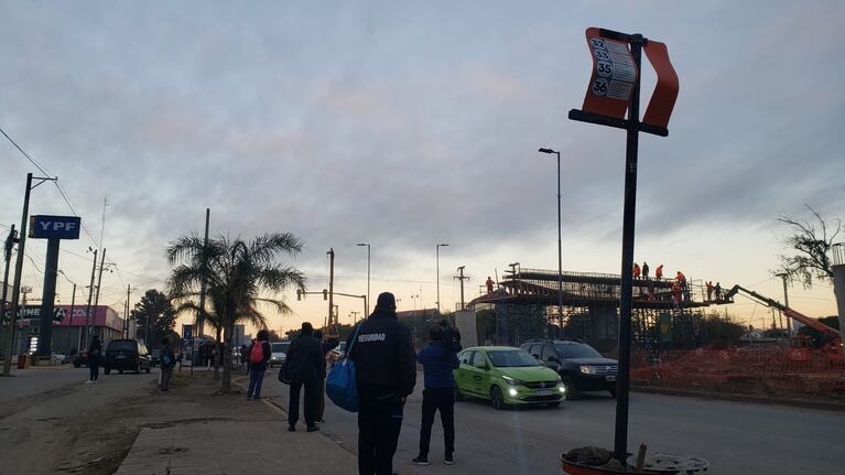 El transporte urbano de Córdoba funcionará con frecuencia de domingo el feriado del lunes.