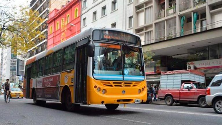 El transporte urbano funciona con frecuencia de sábados.