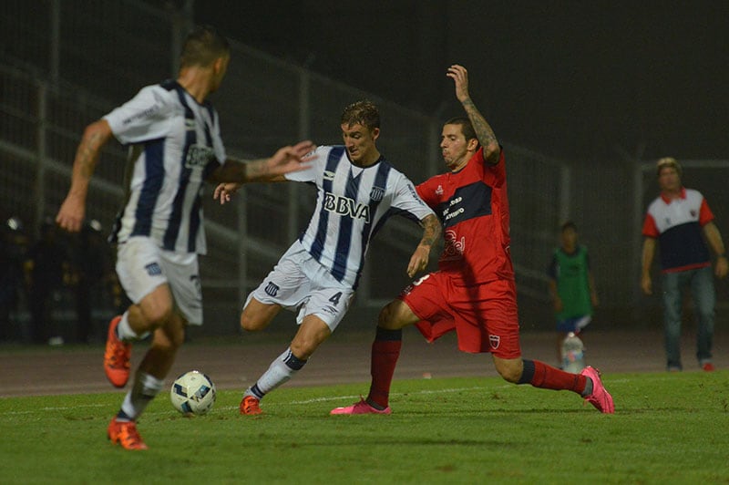 El triunfo le permite a la "T" seguir con vida en la Copa Argentina. Foto: Lucio Casalla / ElDoce.tv