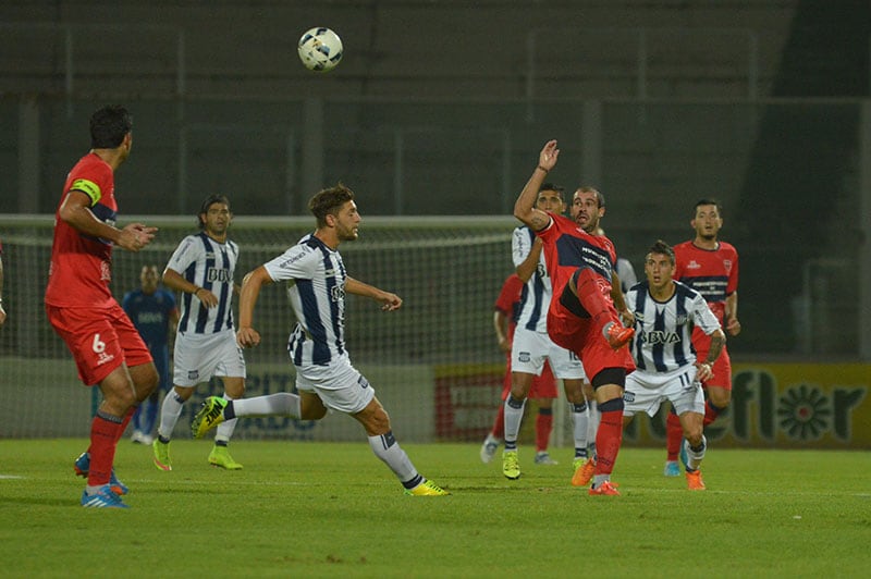 El triunfo le permite a la "T" seguir con vida en la Copa Argentina. Foto: Lucio Casalla / ElDoce.tv