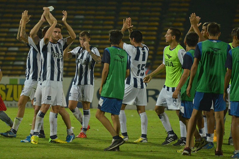 El triunfo le permite a la "T" seguir con vida en la Copa Argentina. Foto: Lucio Casalla / ElDoce.tv