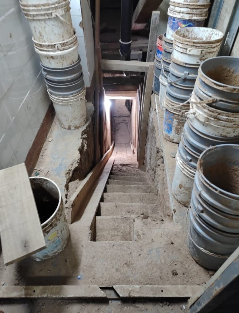 El túnel fue hecho para robar una sucursal del banco Macro en San Isidro.