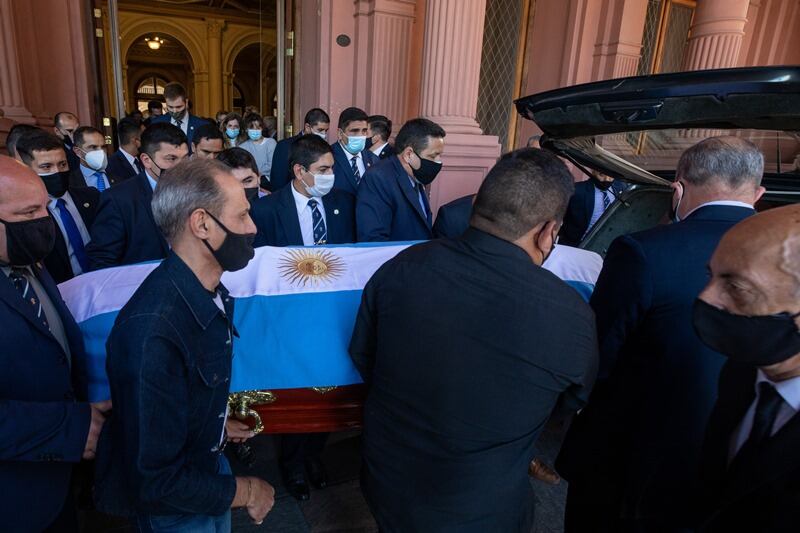 El último adiós a Diego Maradona: conmoción mundial por su muerte.