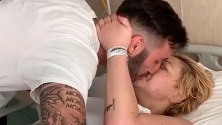 El último beso entre Edoardo y Chiara.