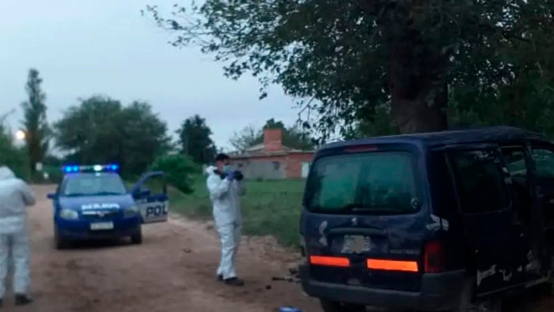 El utilitario en el que se trasladaba la víctima fatal. Foto: Prensa Policía.