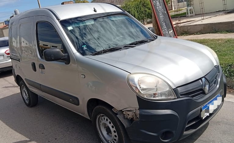 El utilitario fue encontrado horas después en Villa 9 de Julio.