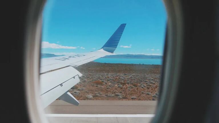 El valor de un pasaje aéreo emitido desde Argentina se encarece por la gran cantidad de impuestos.