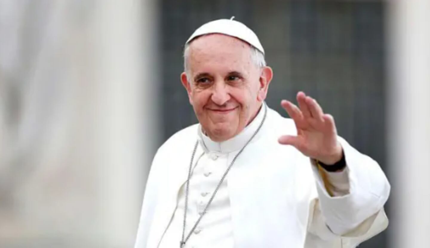 El Vaticano confirmó que el Papa murió por un derrame cerebral y una insuficiencia cardíaca “irreversible”