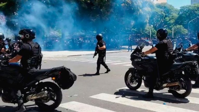 El velorio de Maradona: hubo incidentes y enfrentamientos con la Policía