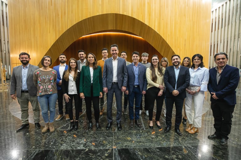 El vicegobernador Manuel Calvo y legisladores se reunieron con empresarios que integran la Mesa Córdoba Joven Productiva.