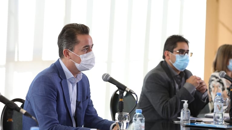 El vicegobernador y el ministro de Salud encabezaron la reunión con los intendentes.
