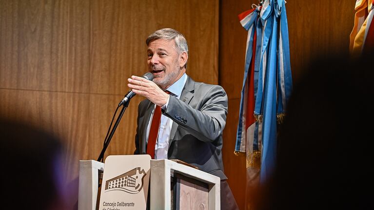 El viceintendente Javier Pretto puso en marcha el Ifopac, con el acompañamiento de todos los bloques políticos